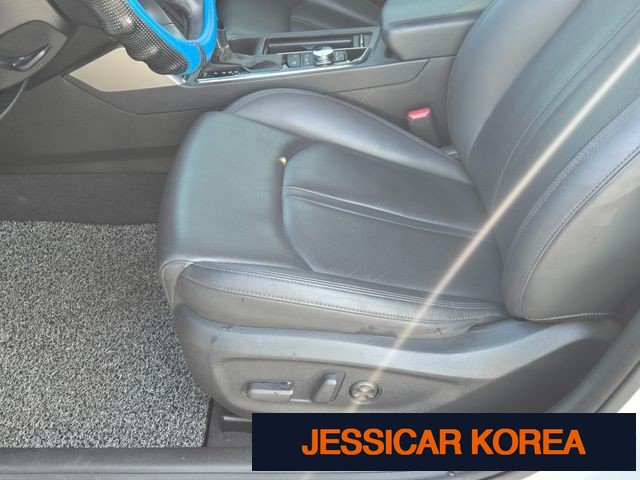 2016 Hyundai LF Sonata - Thumbnail 10
