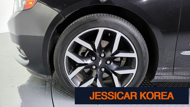 2016 Chevrolet Impala - Thumbnail 2