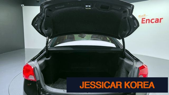 2016 Chevrolet Impala - Thumbnail 4