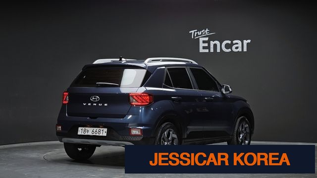 2020 Hyundai Venue - Thumbnail 2