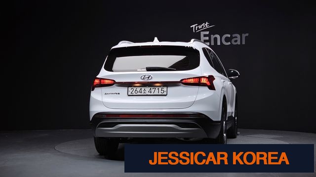 2021 Hyundai The New Santa Fe - Thumbnail 2