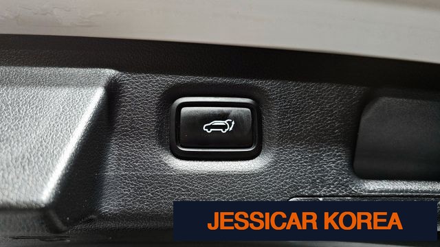 2021 Hyundai The New Santa Fe - Thumbnail 11
