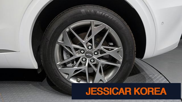 2023 Genesis GV70 - Thumbnail 5