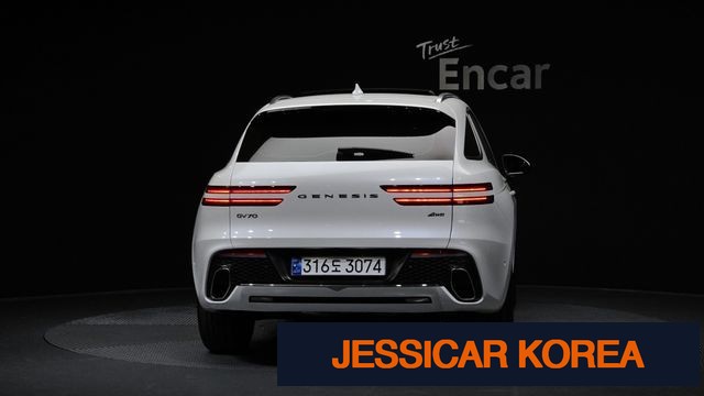 2023 Genesis GV70 - Thumbnail 15