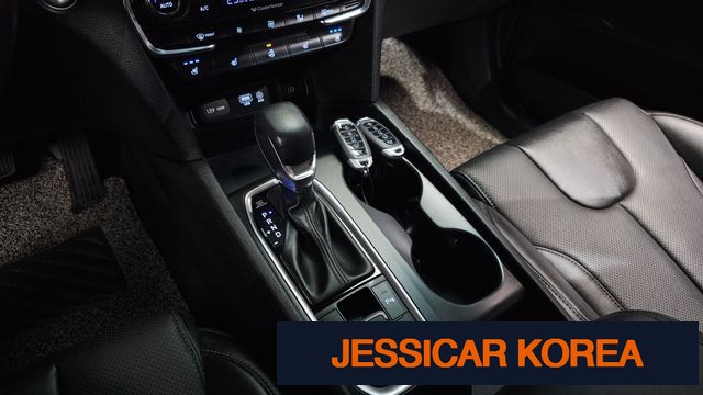 2020 Hyundai Santa Fe TM - Thumbnail 5