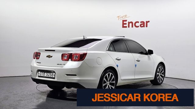2015 Chevrolet Malibu - Thumbnail 5