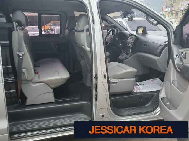 2016 Hyundai Grand Starex - Thumbnail 9
