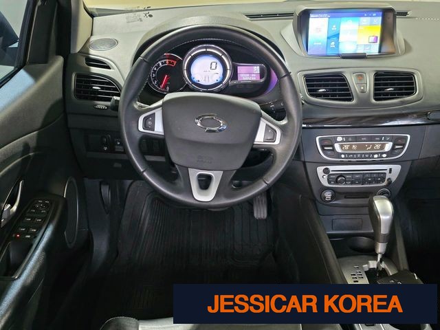 2013 Renault Korea New SM3 - Thumbnail 10