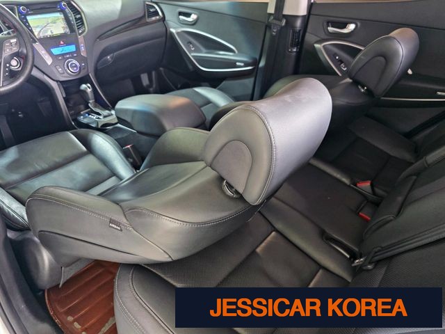2013 Hyundai Santa Fe DM - Thumbnail 2