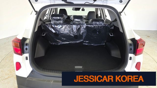 2023 Kia Seltos - Thumbnail 8
