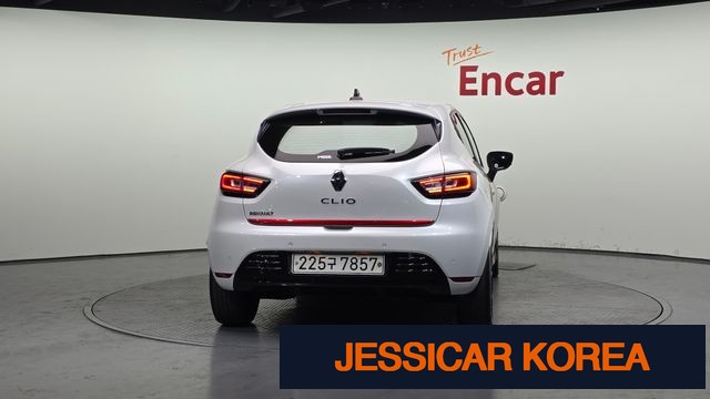 2019 Renault Korea clio - Thumbnail 20