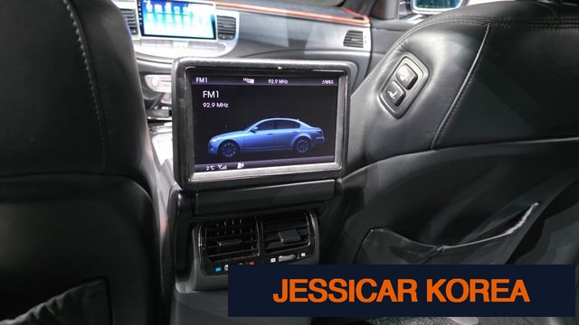 2012 Hyundai Genesis - Thumbnail 11
