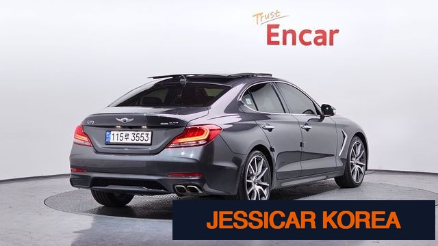 2020 Genesis G70 - Thumbnail 13