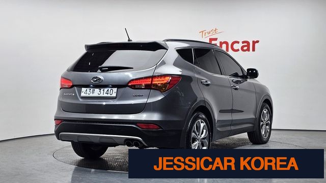 2013 Hyundai Santa Fe DM - Thumbnail 4