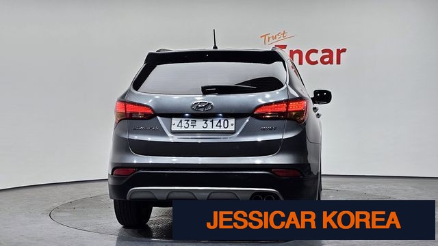 2013 Hyundai Santa Fe DM - Thumbnail 7