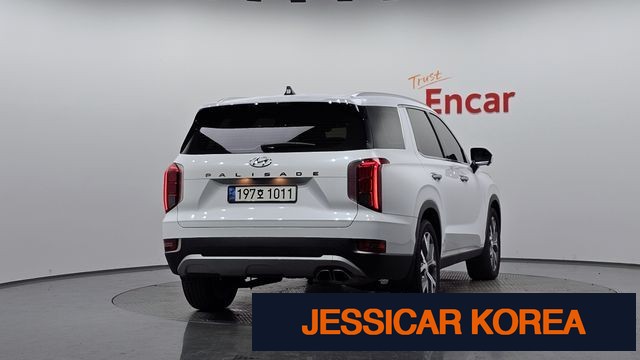 2022 Hyundai Palisade - Thumbnail 3