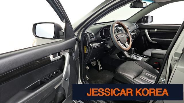 2011 Kia Sorento R - Thumbnail 18