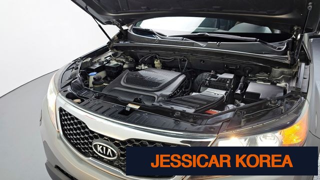 2011 Kia Sorento R - Thumbnail 19