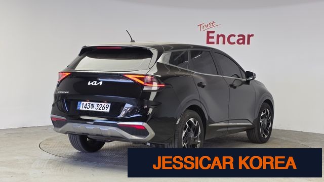 2023 Kia Sportage 5th Gen - Thumbnail 3