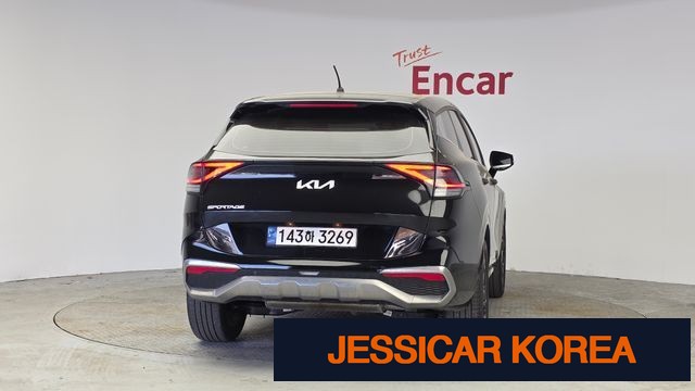 2023 Kia Sportage 5th Gen - Thumbnail 4