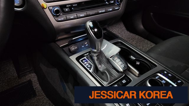 2015 Hyundai Genesis DH - Thumbnail 3