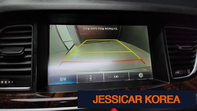 2015 Hyundai Genesis DH - Thumbnail 9