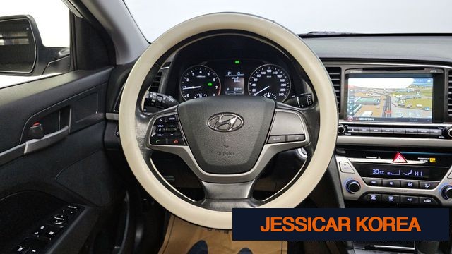2018 Hyundai Avante AD - Thumbnail 8