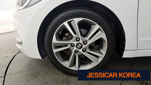 2018 Hyundai Avante AD - Thumbnail 10