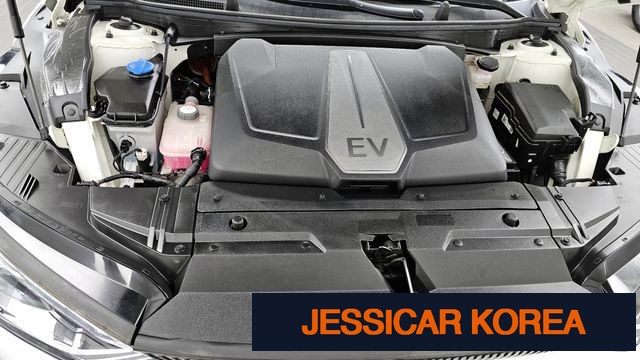 2023 Kia EV6 - Thumbnail 6