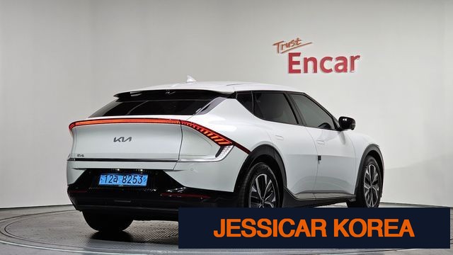 2023 Kia EV6 - Thumbnail 16