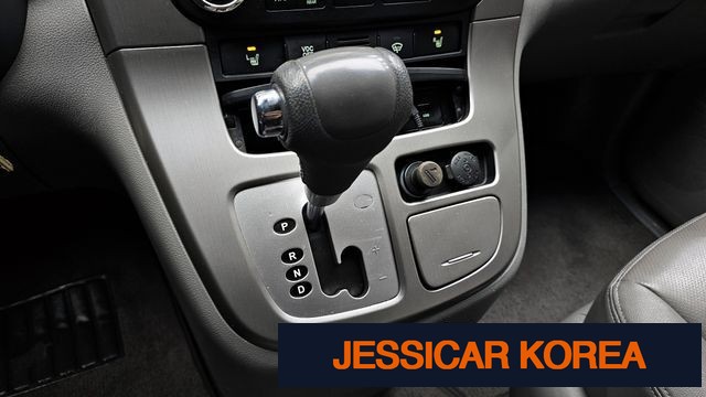 2014 Kia Carnival R - Thumbnail 4