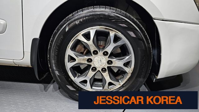 2014 Kia Carnival R - Thumbnail 6