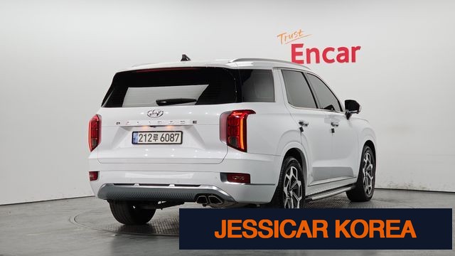 2022 Hyundai Palisade - Thumbnail 3