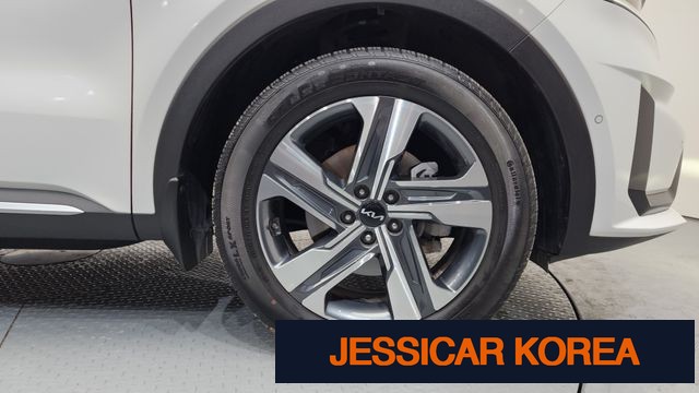 2023 Kia Sorento 4th Gen - Thumbnail 16
