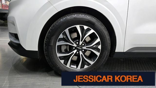 2023 Kia Carnival 4th Gen - Thumbnail 16