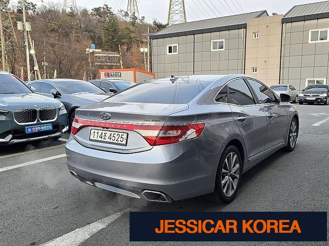 2017 Hyundai Grandeur HG - Thumbnail 14