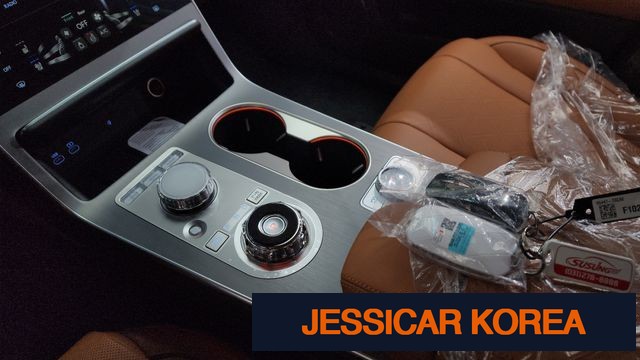 2026 Genesis GV80 - Thumbnail 2