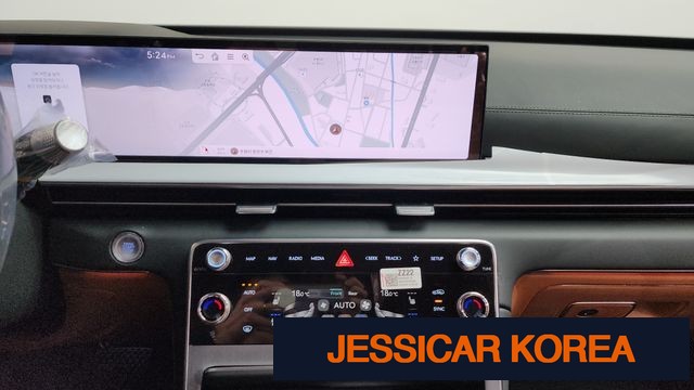 2026 Genesis GV80 - Thumbnail 7