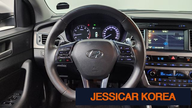 2017 Hyundai LF Sonata - Thumbnail 15