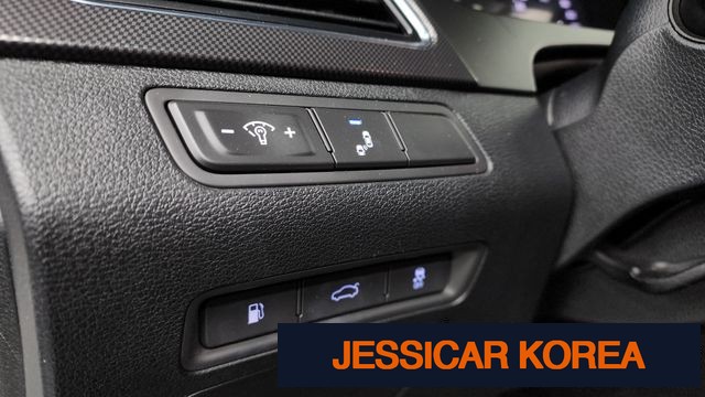 2017 Hyundai LF Sonata - Thumbnail 19