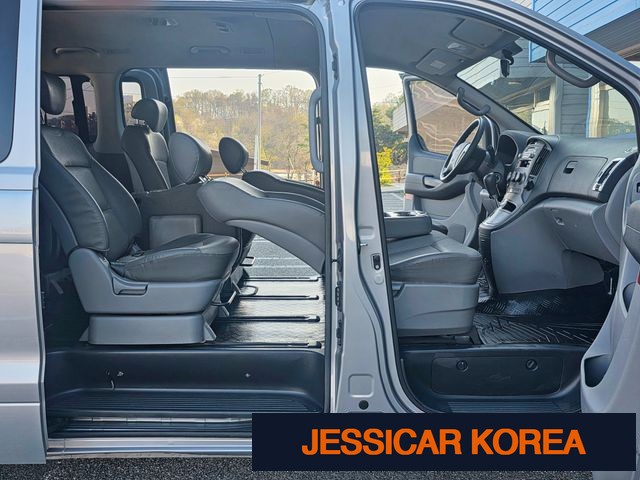 2011 Hyundai Grand Starex - Thumbnail 3