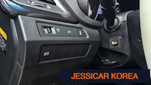 2013 Hyundai Santa Fe DM - Thumbnail 17
