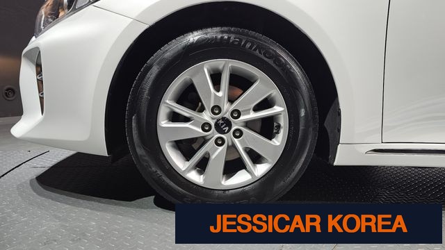 2016 Kia K5 2nd generation - Thumbnail 15