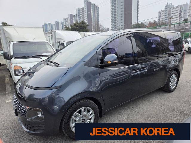 2025 Hyundai Staria - Thumbnail 6