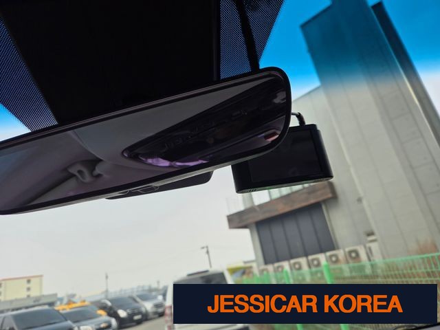 2025 Hyundai Staria - Thumbnail 12