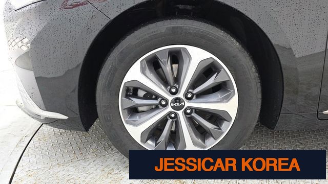 2023 Kia K8 Hybrid - Thumbnail 8