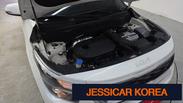 2023 Kia Seltos - Thumbnail 18