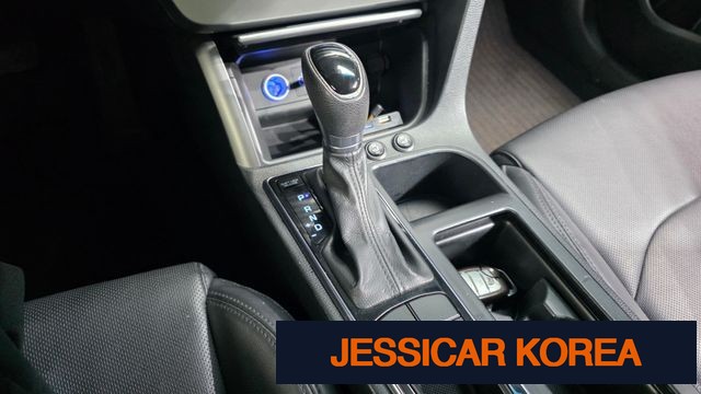 2015 Hyundai LF Sonata - Thumbnail 9