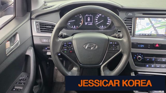 2015 Hyundai LF Sonata - Thumbnail 18