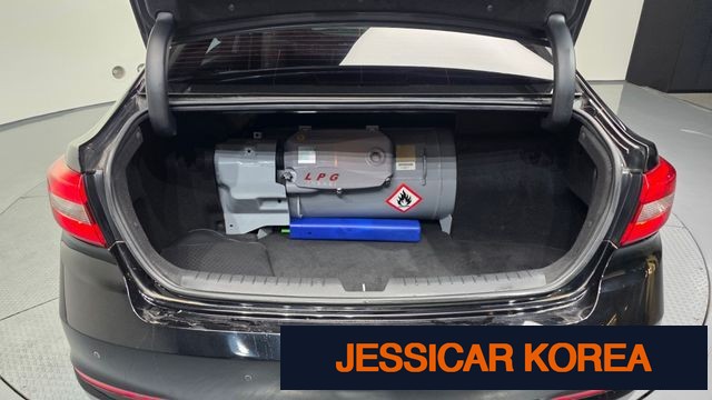 2015 Hyundai LF Sonata - Thumbnail 20